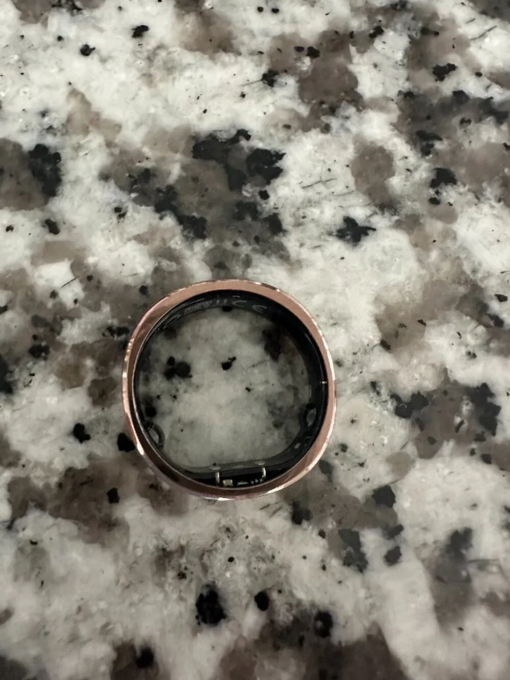 Brand New RingConn Gen 2 Air Smart Ring in Dune Gold, Size 11 + Wireless Charger